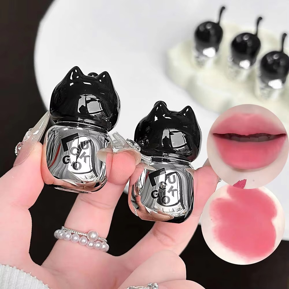 أحمر شفاه مخملي بلون أحمر قطة  - مراجعة Matte Velvet Lip Tint Long Lasting وسعره